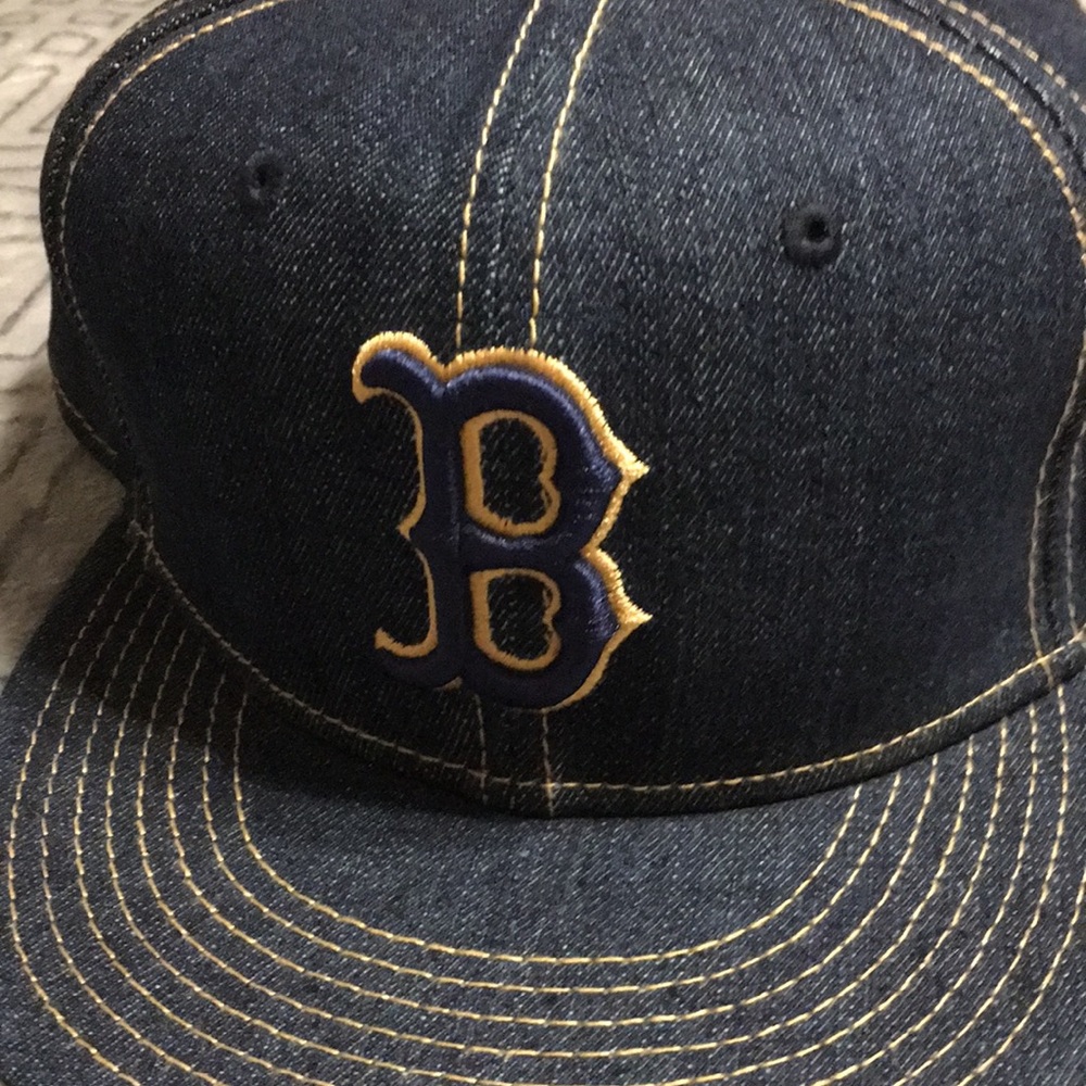 MLB Boston Red Sox Fitted Hat